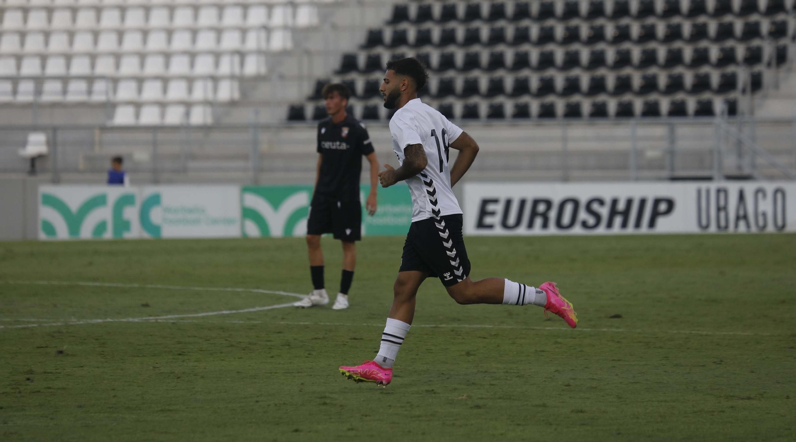Las fotos del Balona-AD Ceuta de pretemporada en el Ciudad de La Línea (0-1)