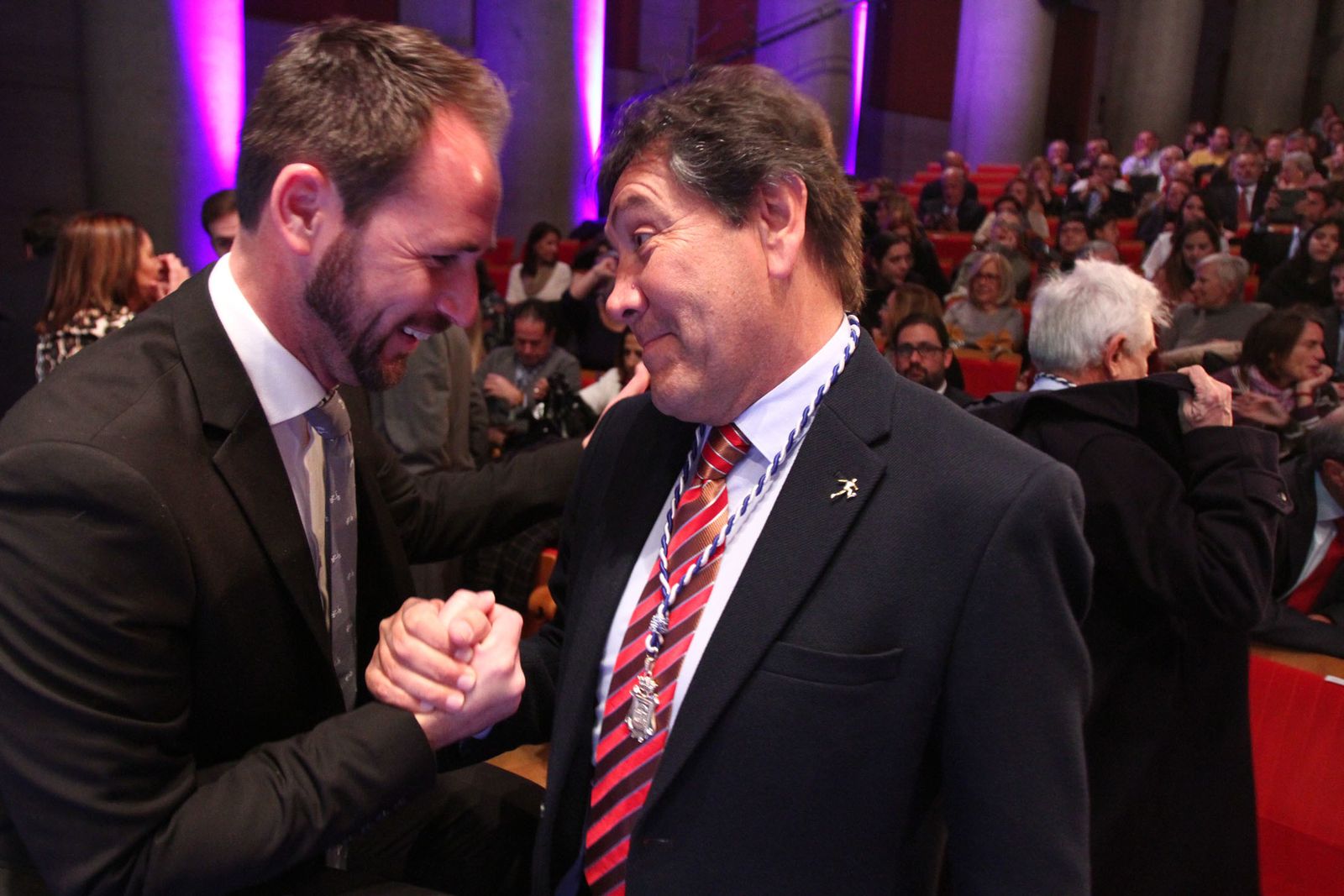 Imágenes de la entrega de las medallas de Huelva