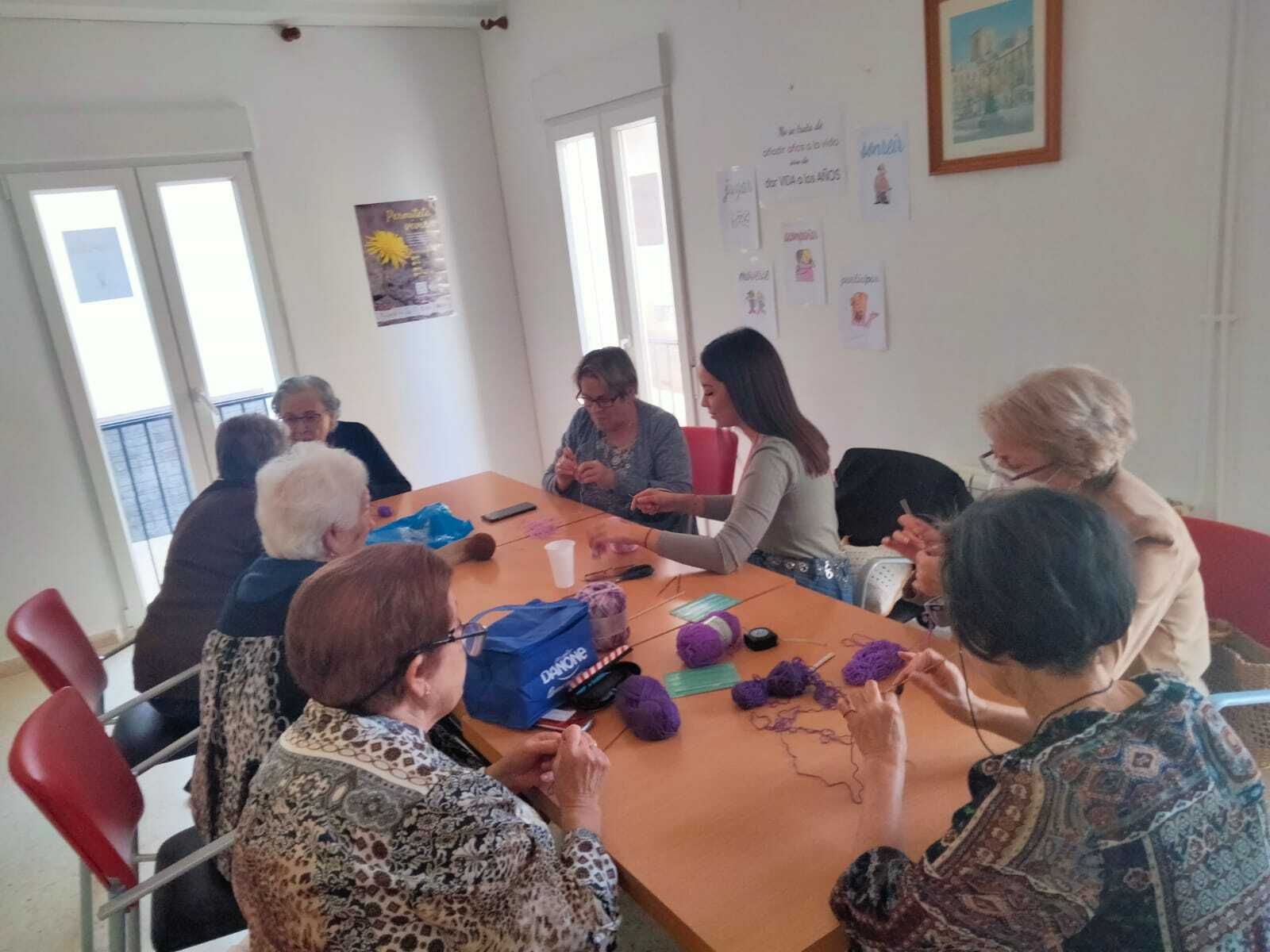 El Ayuntamiento de Píñar apuesta por las personas prestando apoyo en el día a día a sus vecinos