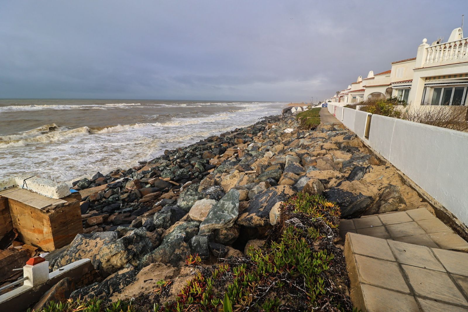 Fotografías de las zonas más perjudicadas de Matalascañas tras los últimos temporales