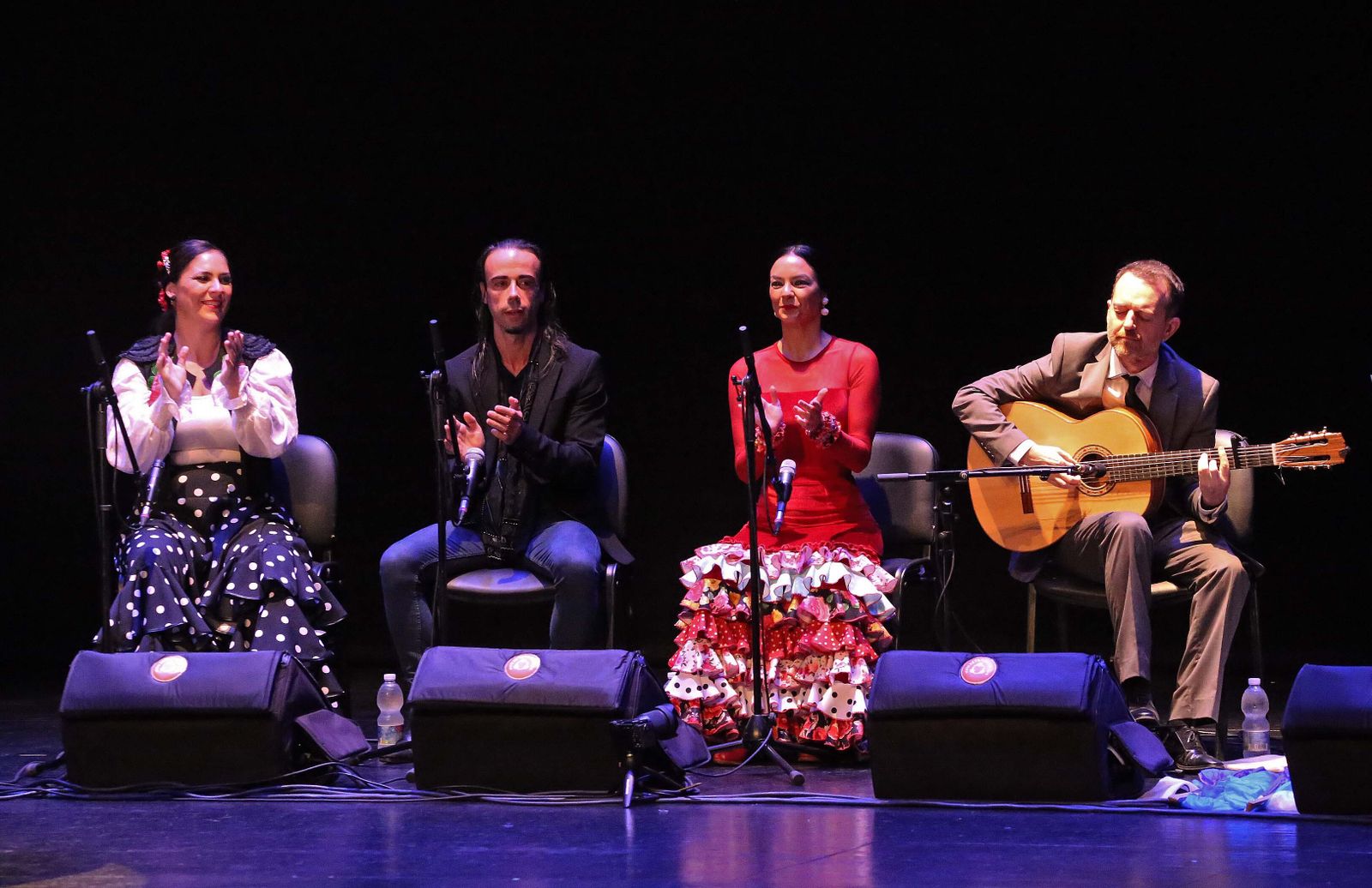 El concierto de Diego Valdivia en el teatro Florida, en imágenes
