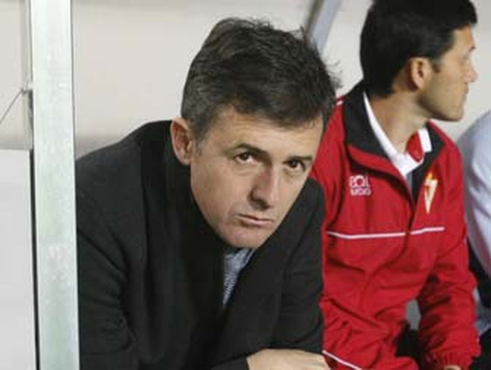 El granadino Lucas Alcaraz es destituido como entrenador del Murcia