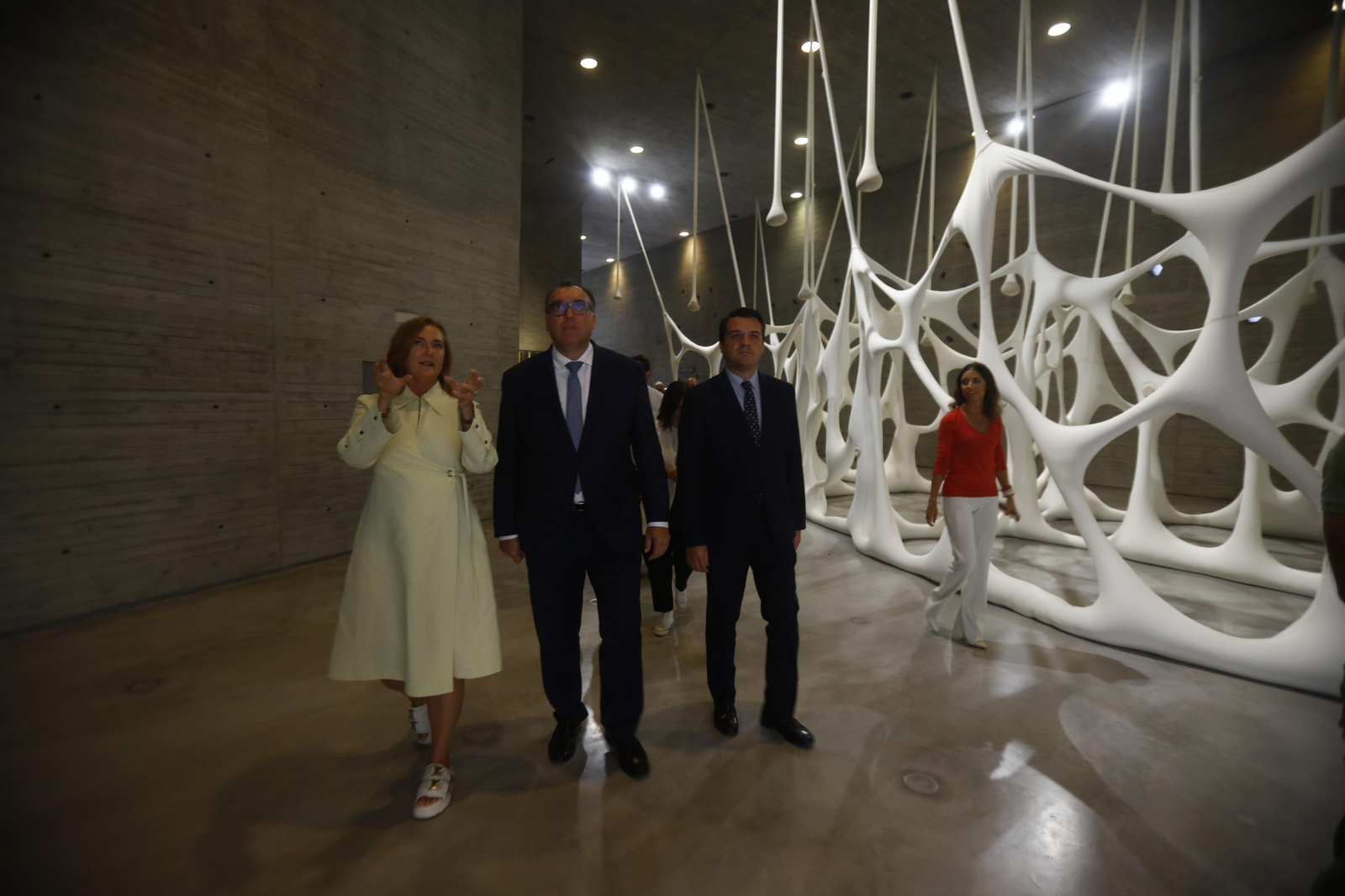 Un recorrido en fotografías por la exposición 'Futuros abundantes en tiempos convulsos' en Córdoba Un recorrido en fotografías por la exposición 'Futuros abundantes en tiempos convulsos' en Córdoba