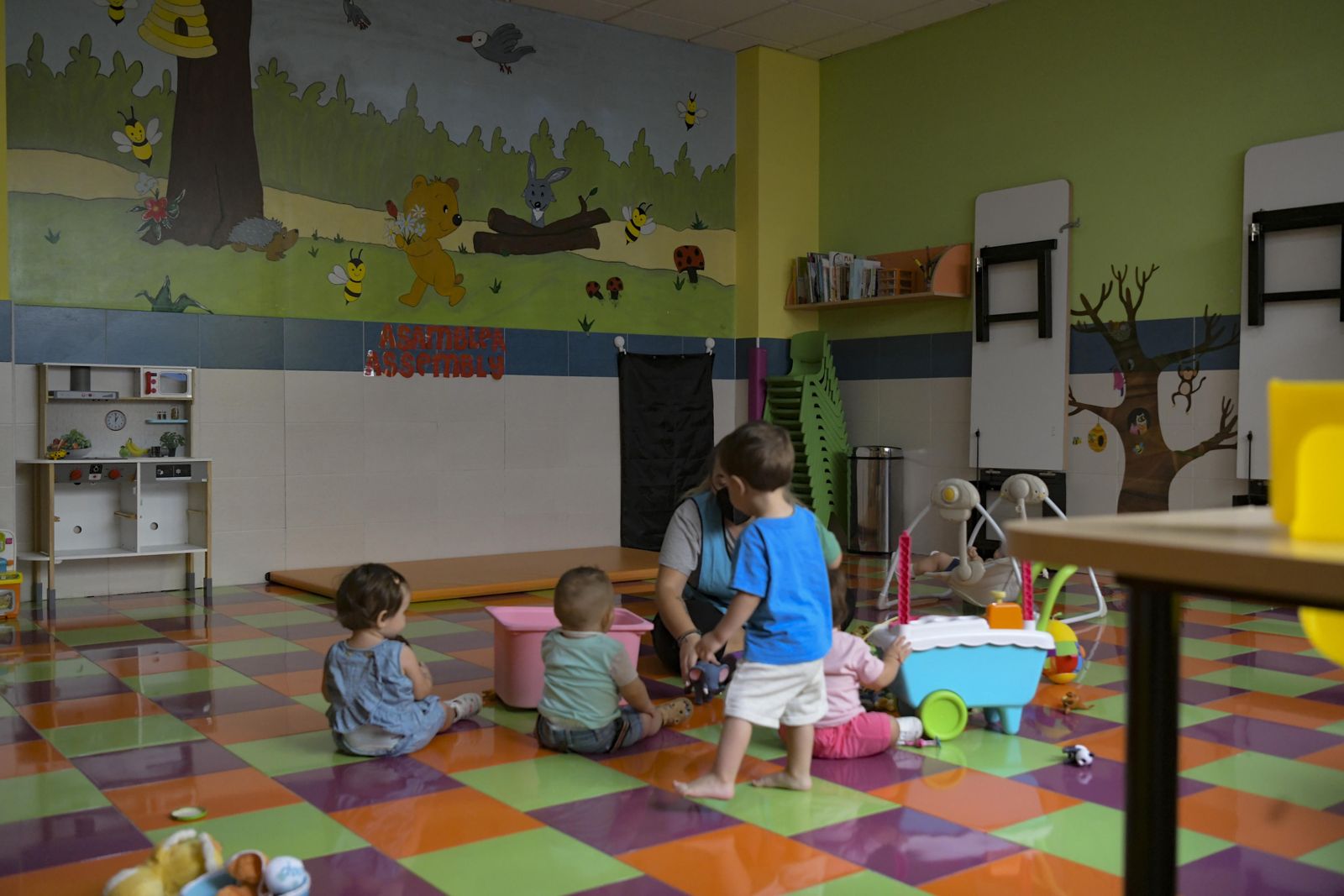 Entre otros, se ofrecen varios puestos para trabajar en 11 guarderías en Dublin