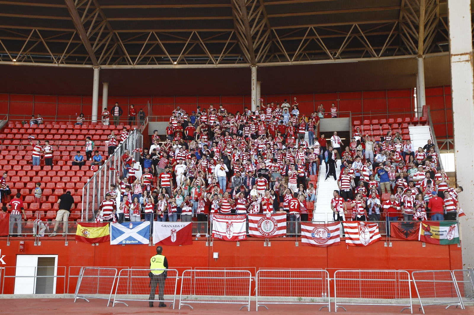 Búscate en las fotos del partido U.D. Almería-Granada C.F.