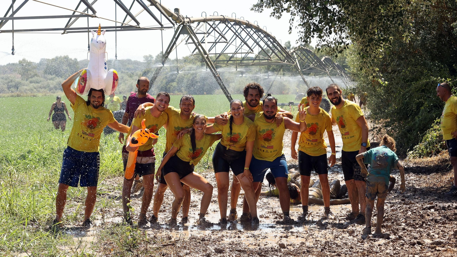Búscate en la VII Carrera del Barro en La Barca
