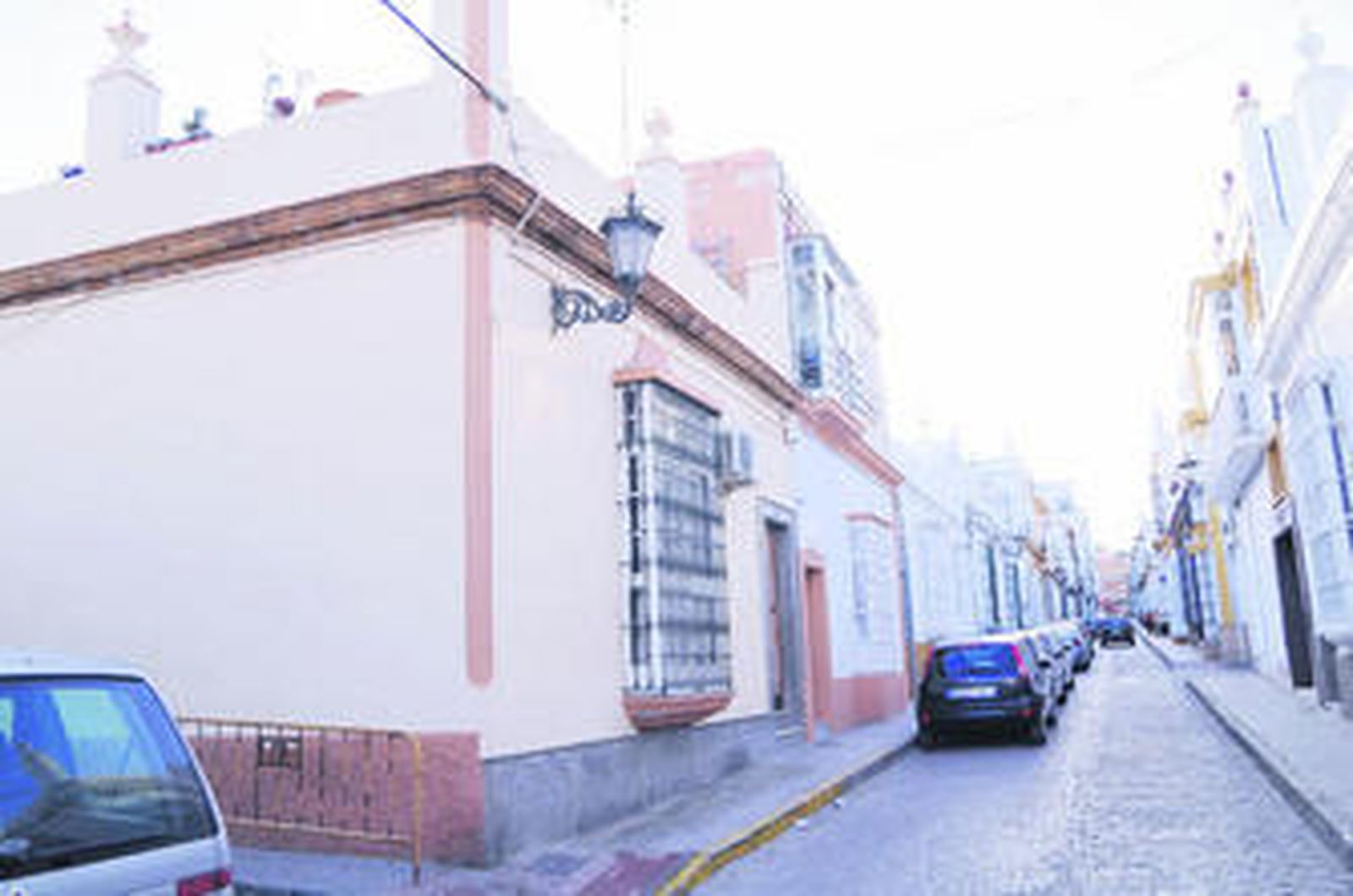 En la esquina, número 42 de San Nicolás; a esta azotea se subió el Cortés para disparar a los dominicanos.