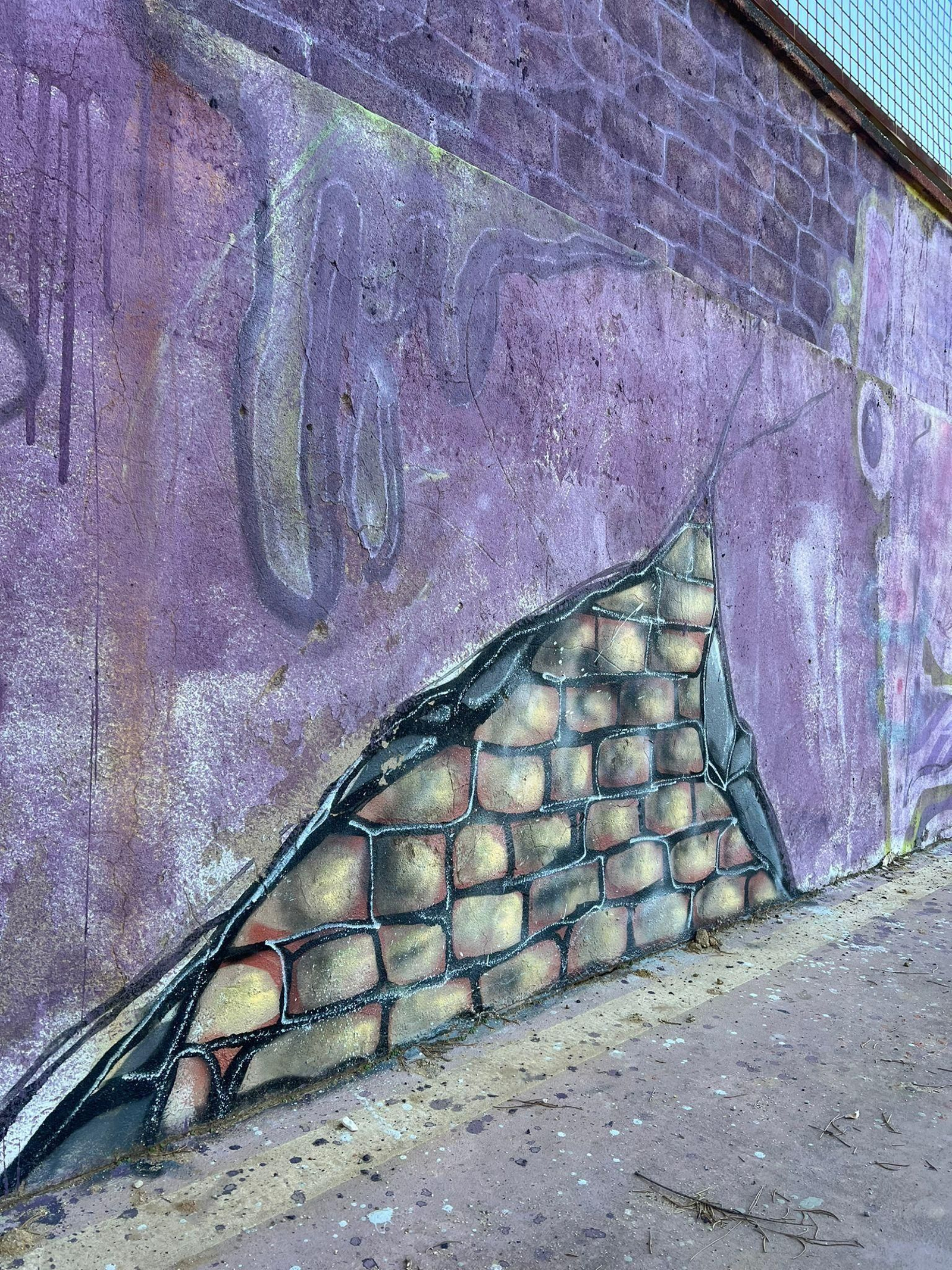 Grafitis, el arte callejero que se esconde en las calles de Algeciras