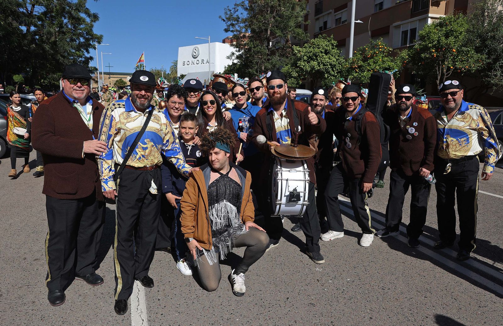 La cabalgata de agrupaciones del Carnaval de Algeciras, en imágenes