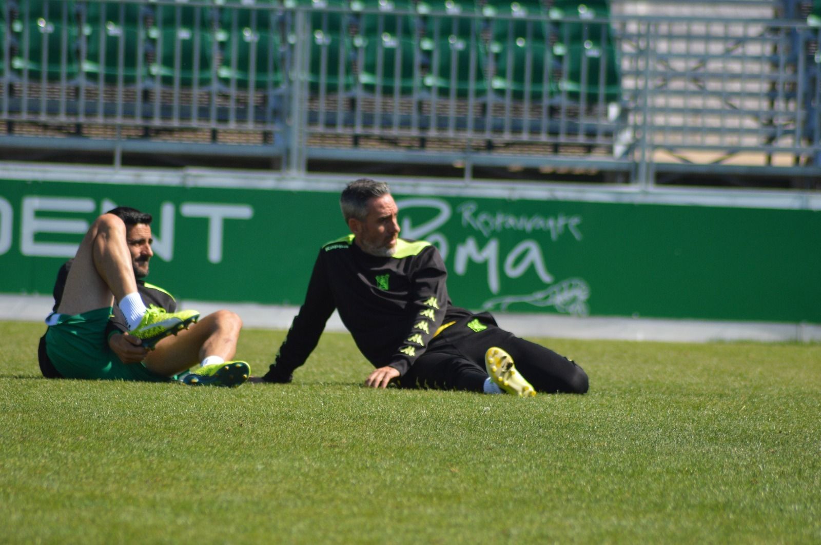 Abel Gómez tiene la duda de Güiza, que arrastra molestias.