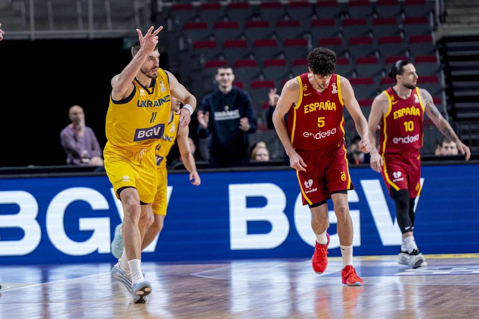 Las mejores fotos del Ucrania-España de baloncesto