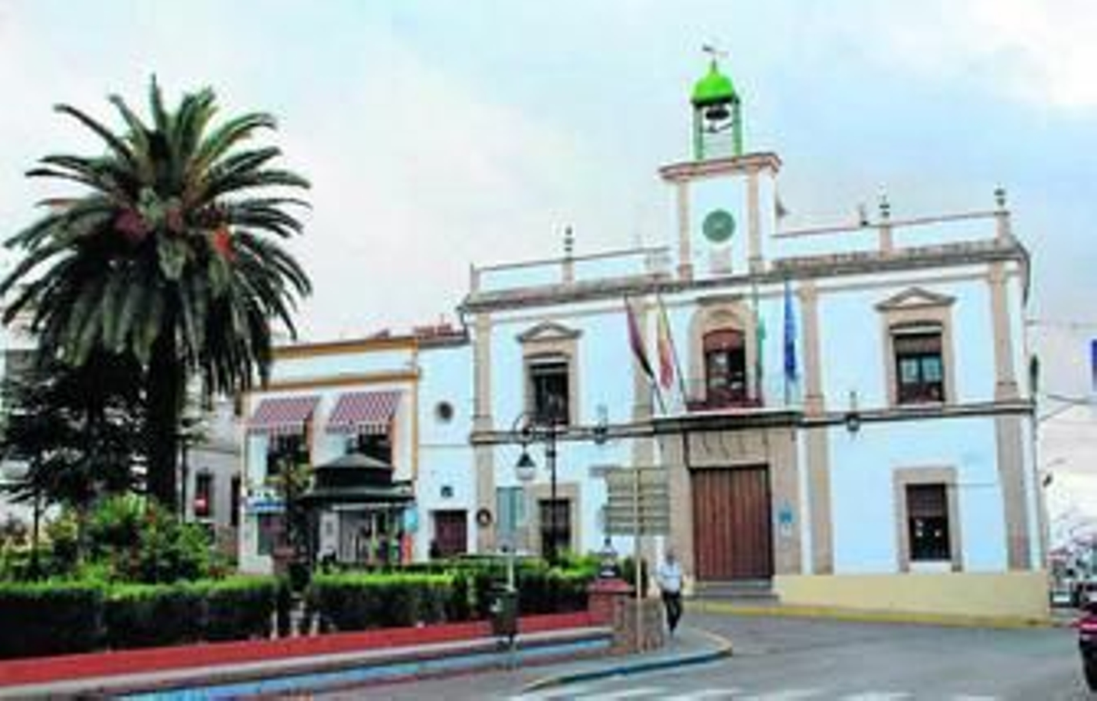 La casa consistorial es uno de los puntos reseñados.