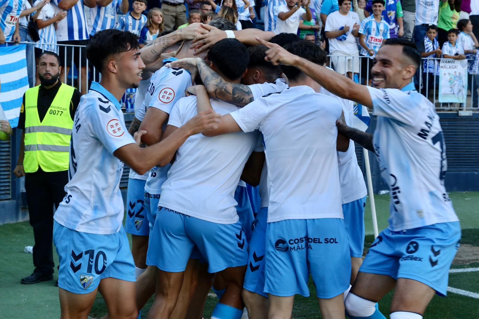 El Málaga CF - Antequera, en fotos