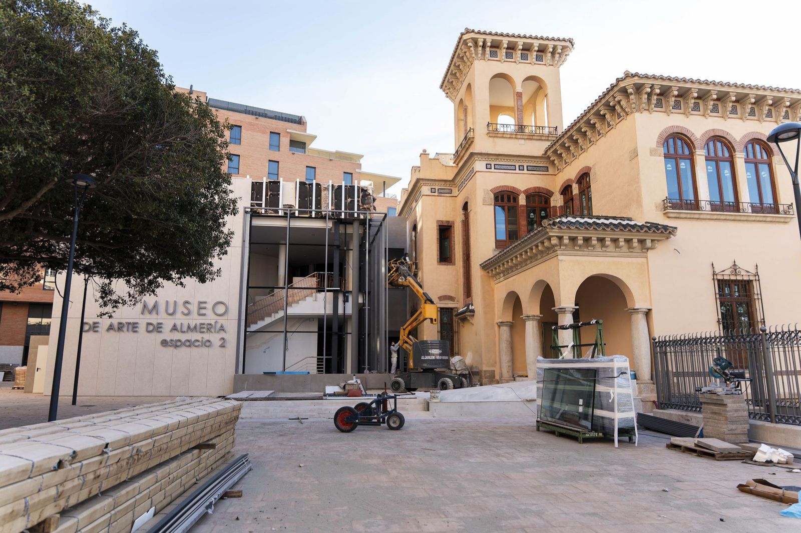 Fotogalería de las obras del Preventorio: el jardín vertical, protagonista de la rehabilitación