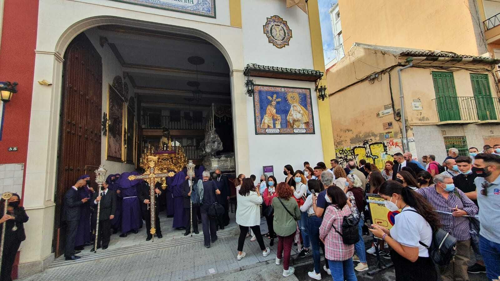El Cristo de Los Gitanos en la procesión Magna de Málaga, en fotos