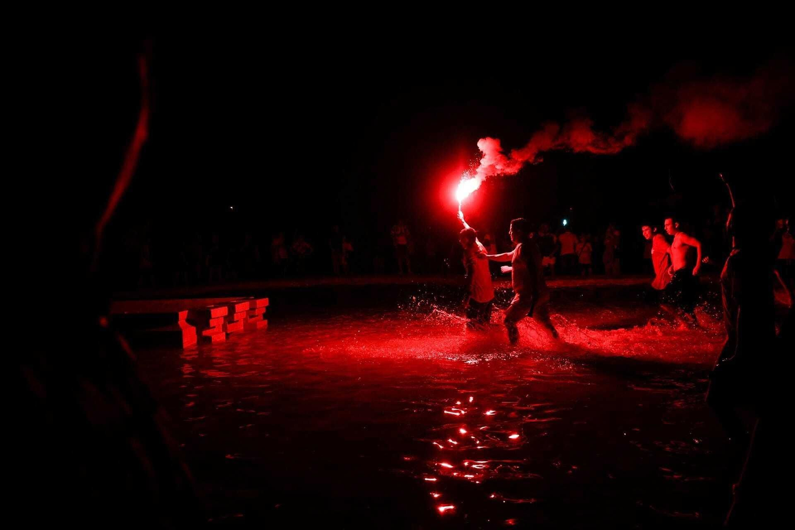 Celebración en la Puerta de Tierra de los aficionados cadistas