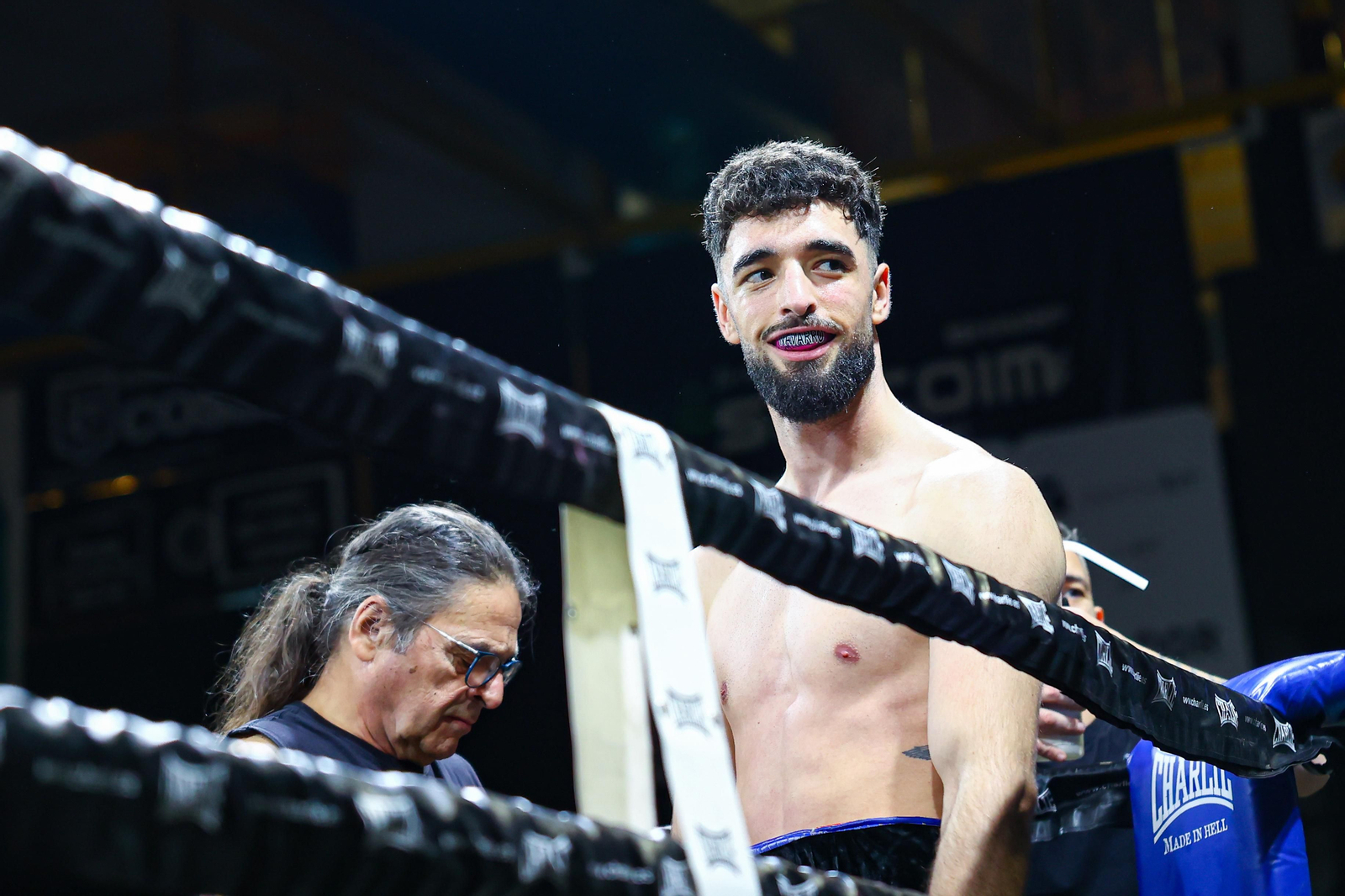 Las mejores fotos de la derrota de José Luis Navarro (El Cazador Jr) ante Gustave Tamba