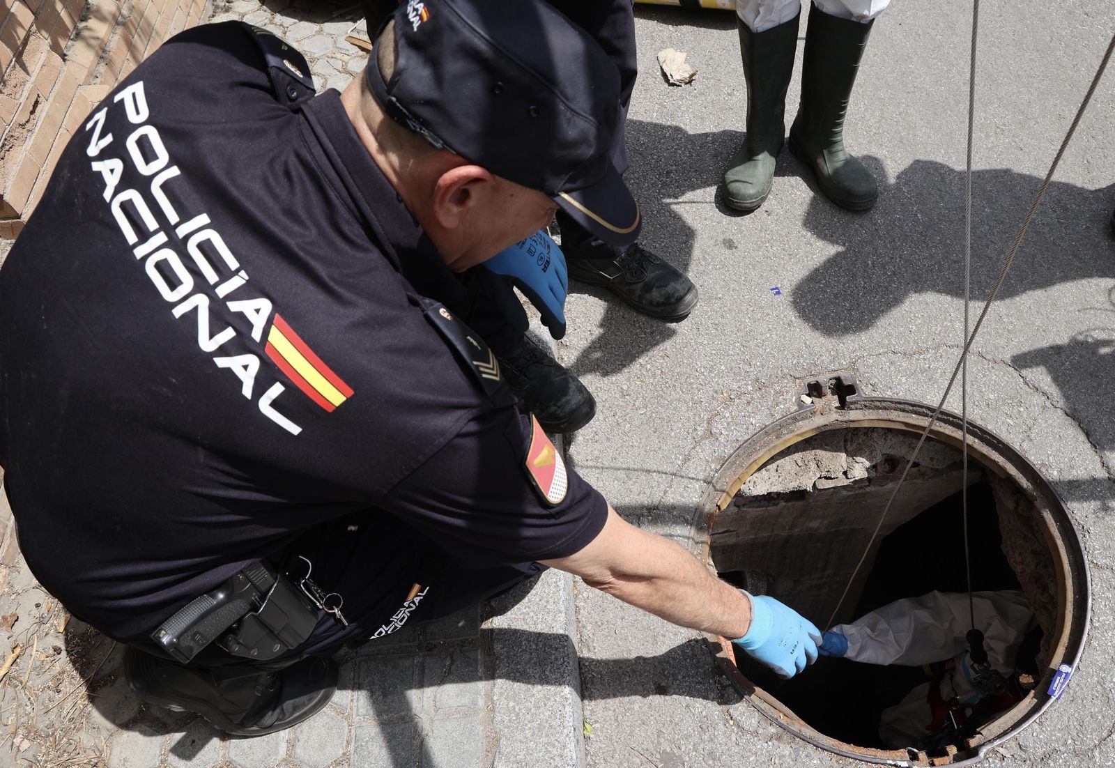 Policía Nacional hace inspecciones del subsuelo y con los perros para la ONU