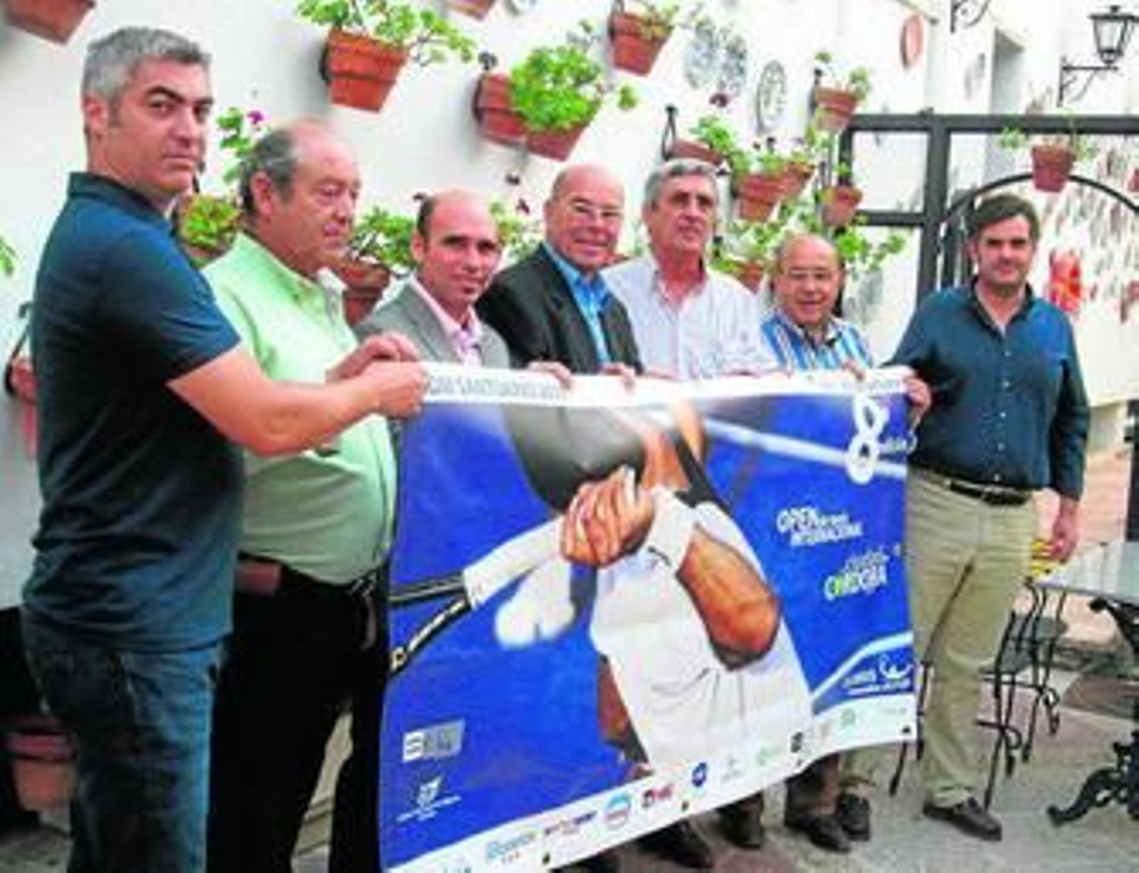 Autoridades y organizadores, durante la presentación del torneo.