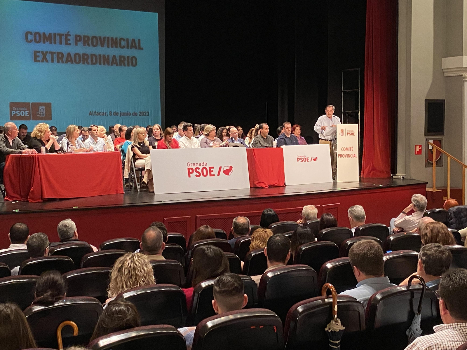 El comité provincial del PSOE aprueba por unanimidad las candidaturas de Carmen Calvo y Pepe Entrena para las elecciones nacionales