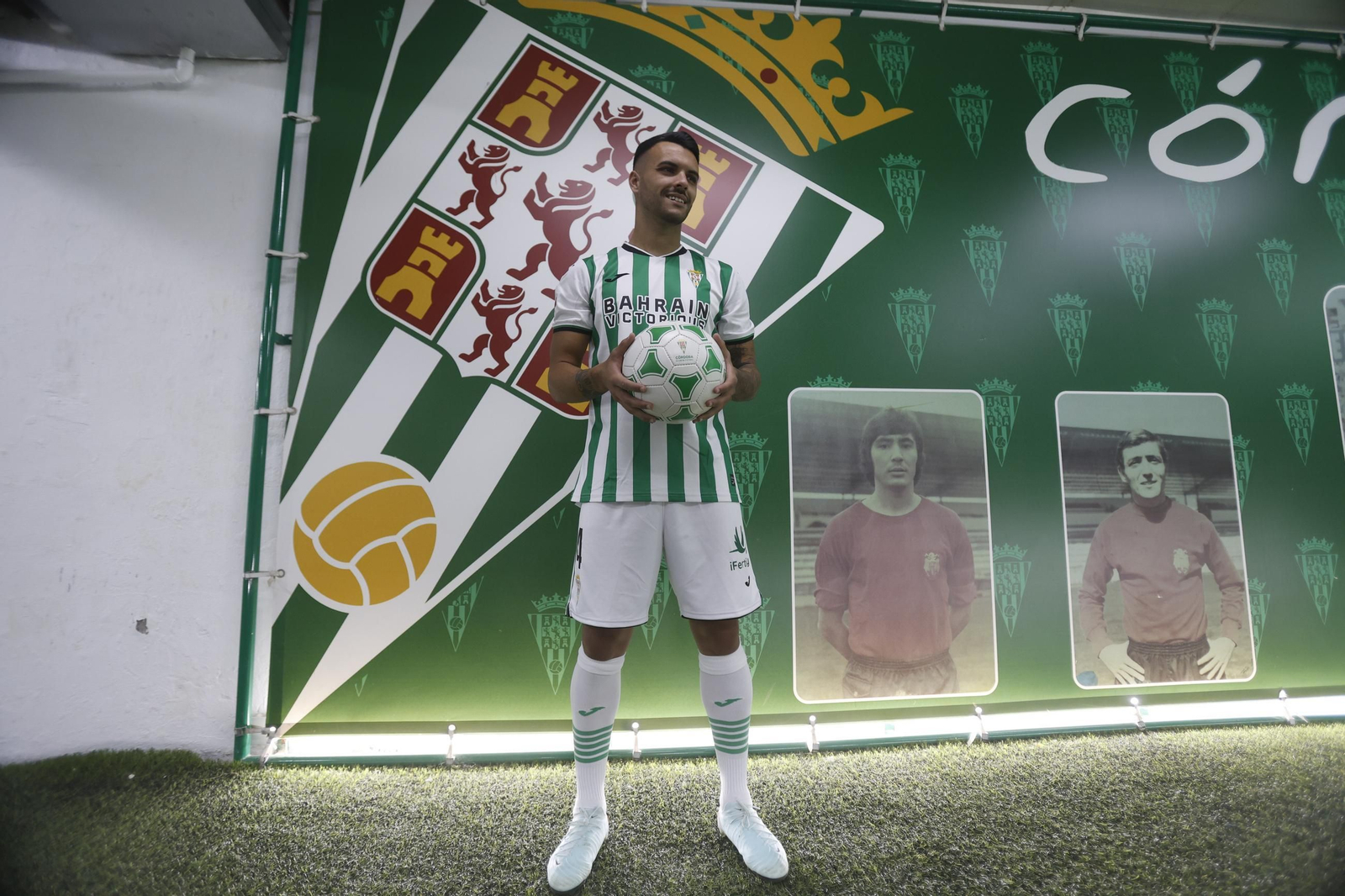 Las mejores fotos de la presentación de Fomeyem, Álex Martín e Iker Álvarez como jugadores del Córdoba CF