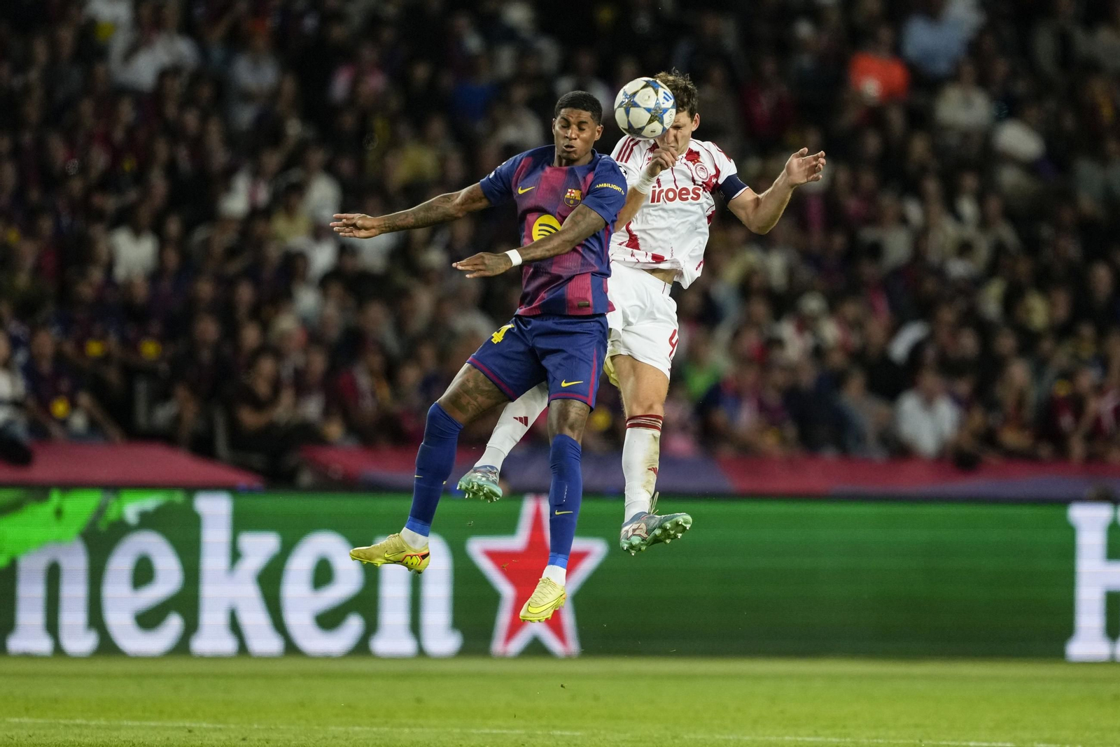 Las fotos del Barcelona-Olympiacos