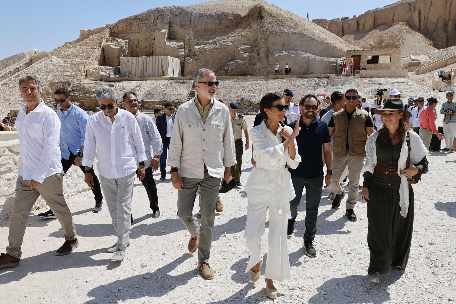 Las fotos de la visita de don Felipe y doña Letizia al Valle de los Reyes de Egipto, en Luxor