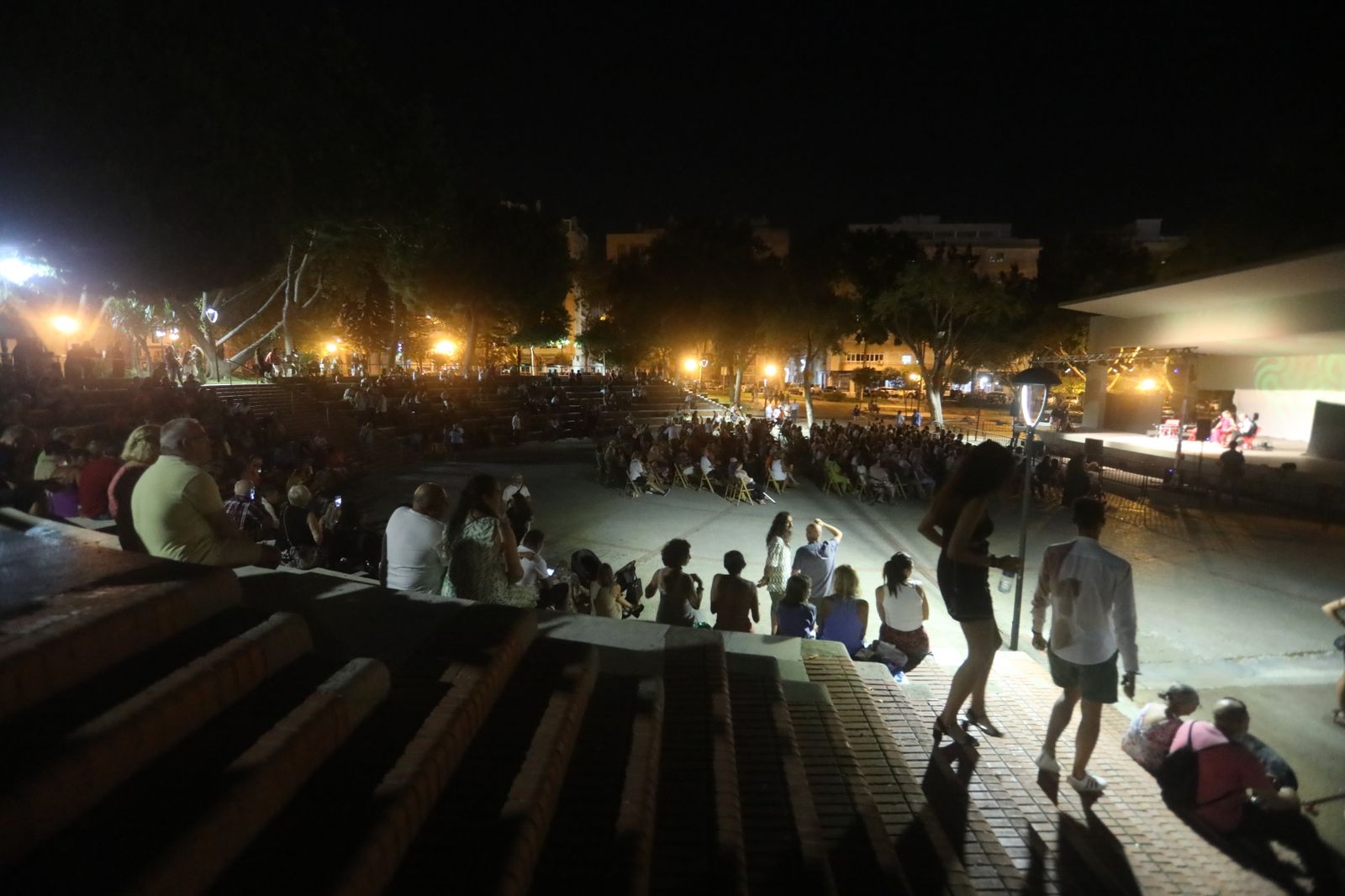 La noche flamenca en el Parque de San Fernando, en imágenes