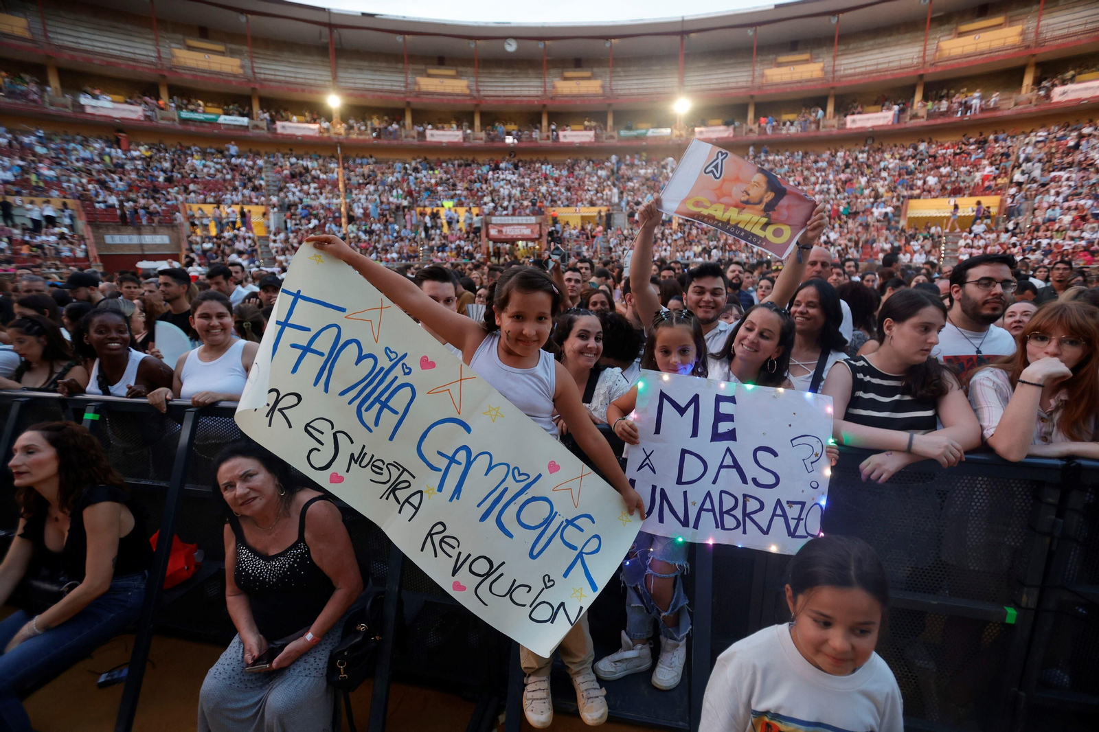 El concierto de Camilo en Córdoba, en imágenes