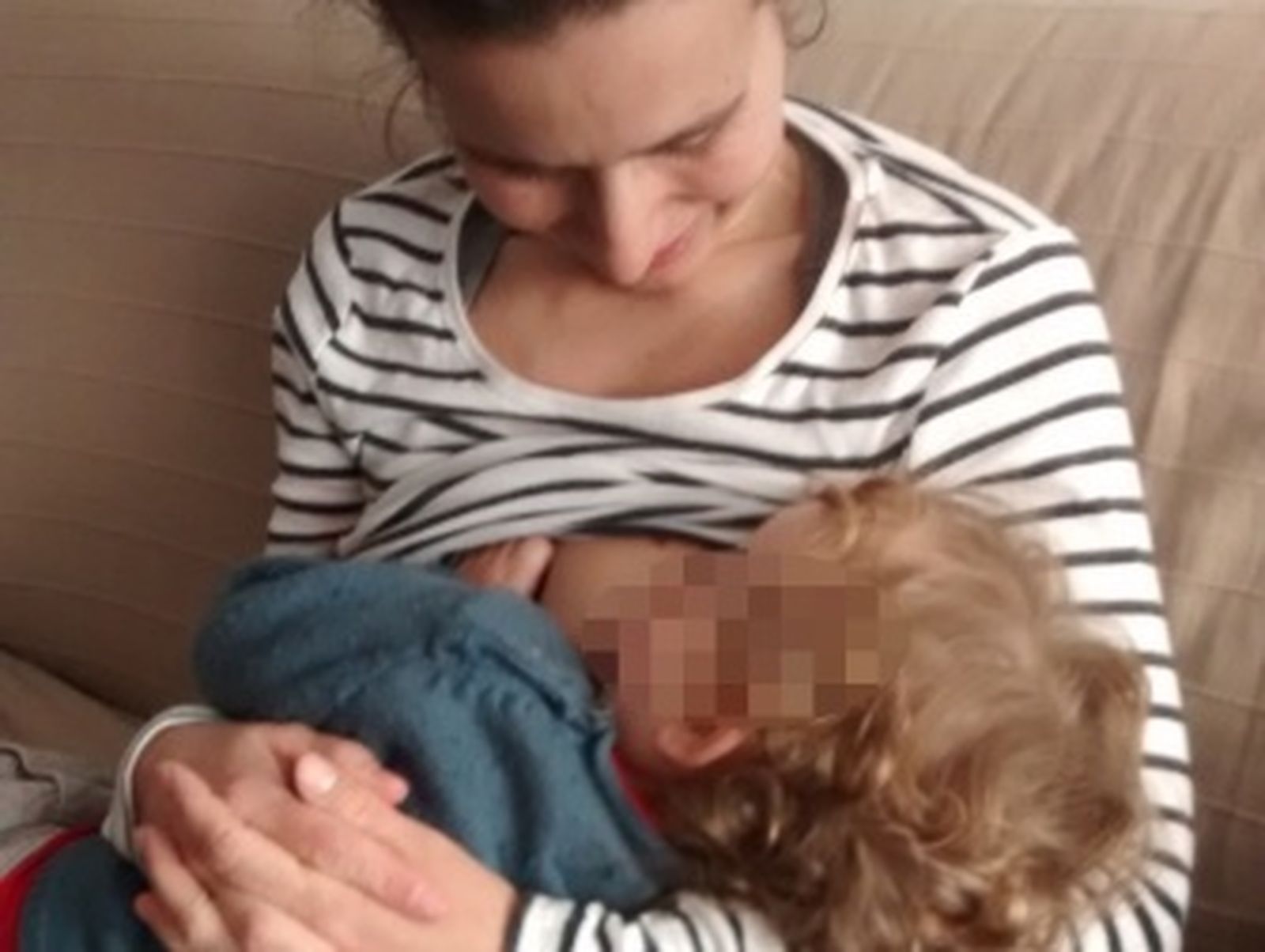 El Museo Picasso da marcha atrás y permitirá amamantar en sus salas de exposiciones