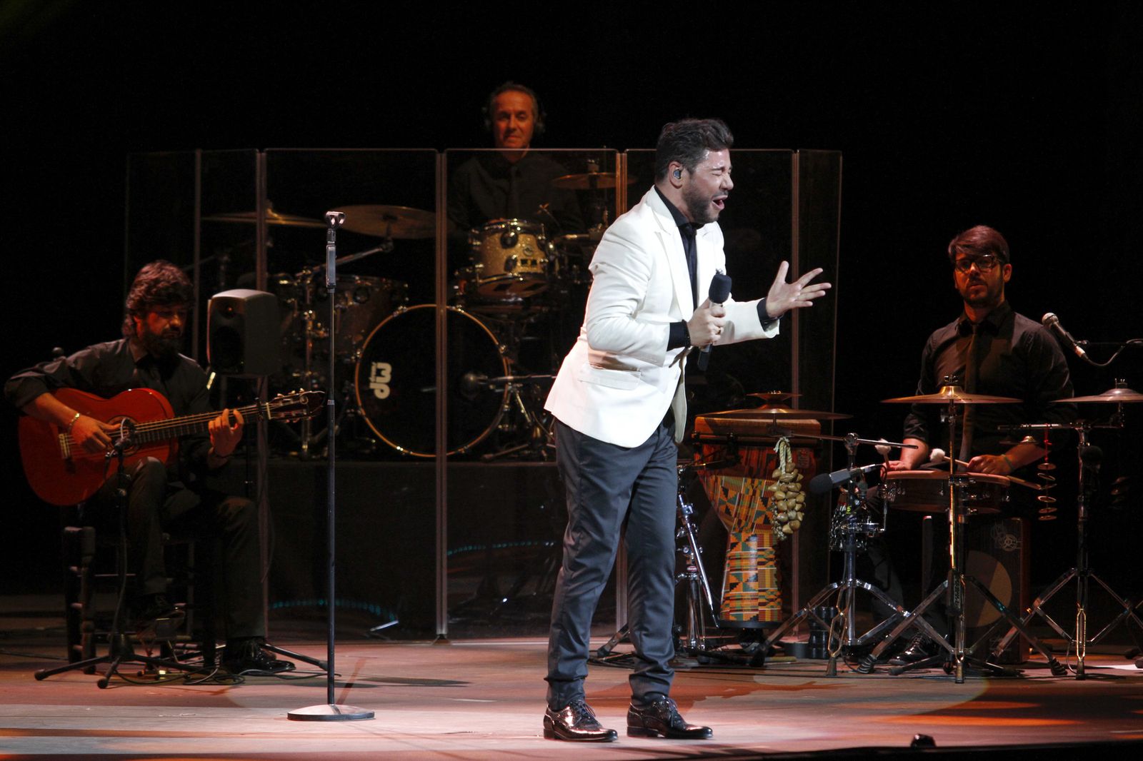 Miguel Poveda en el Festival Internacional de Musica y Danza Concierto. 2016.