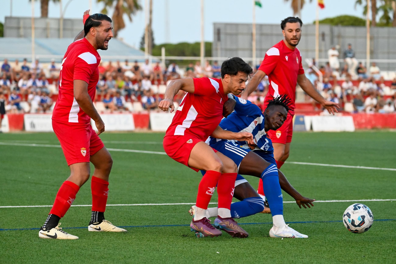 Imágenes del Racing-Xerez CD del XLIX Trofeo Ciudad de El Puerto