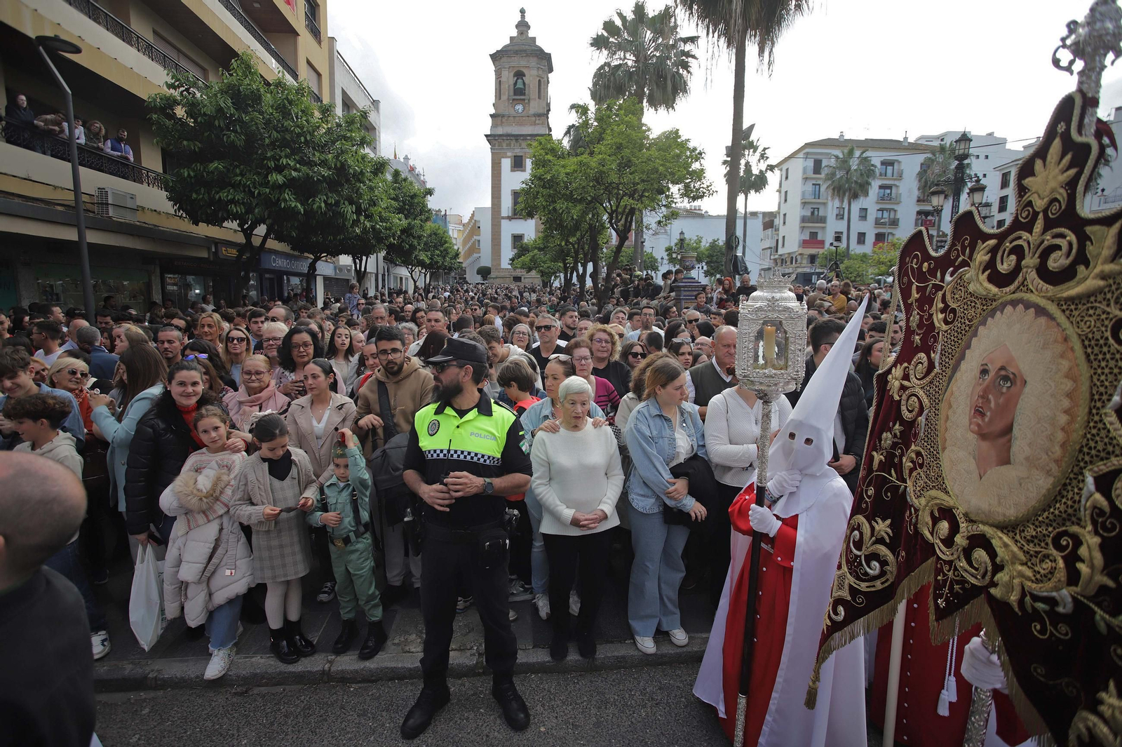 Fotos del Lunes Santo en Algeciras: La Columna