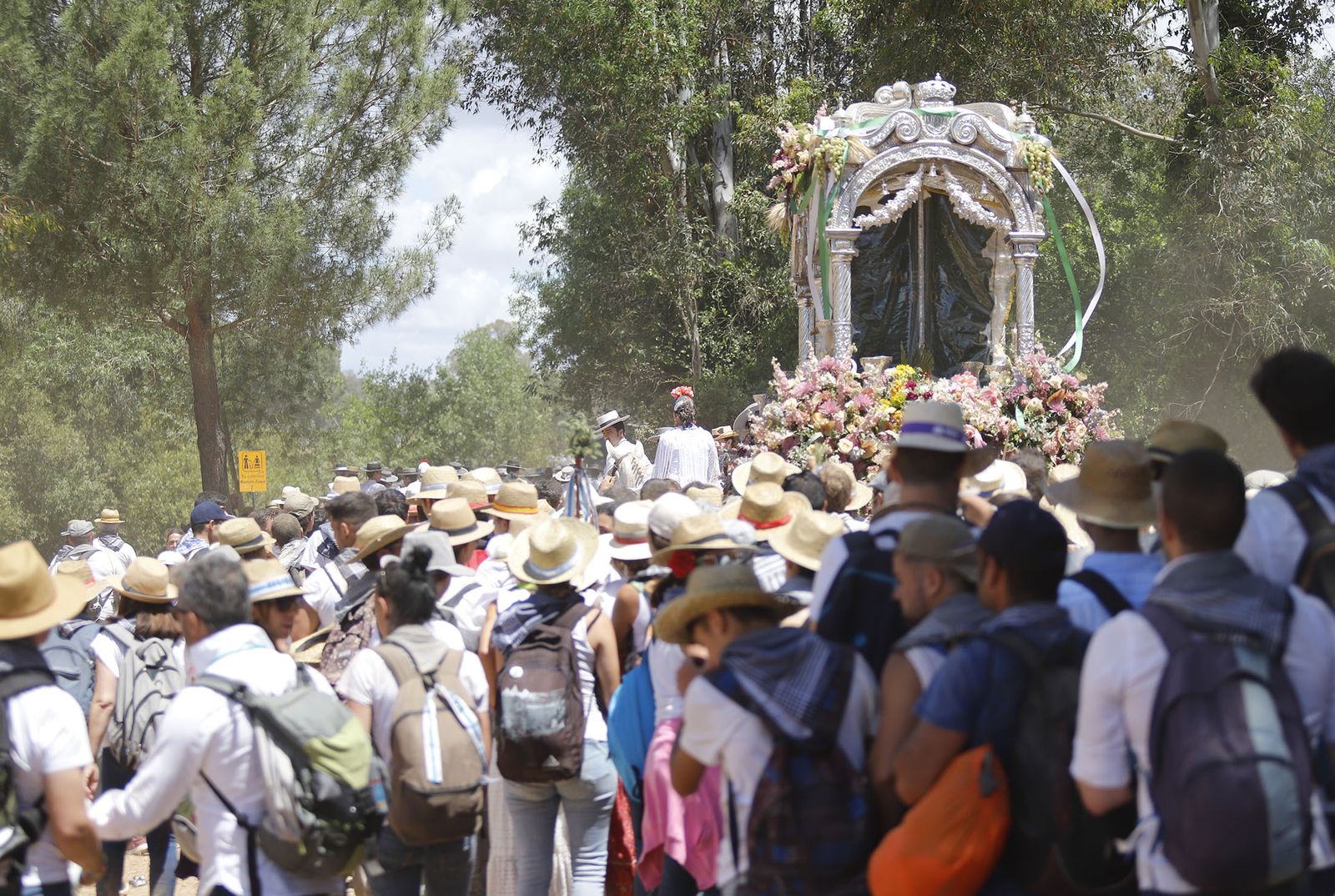 Todos los peregrinos de la Hermandad de Huelva, en imágenes
