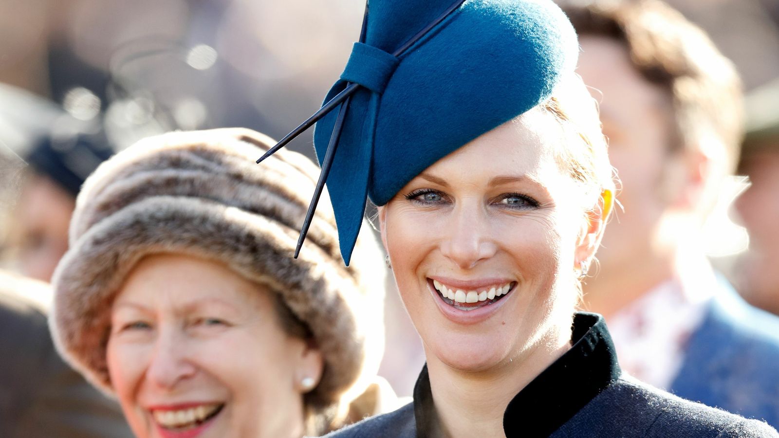 Zara, junto a su madre, la princesa Ana.