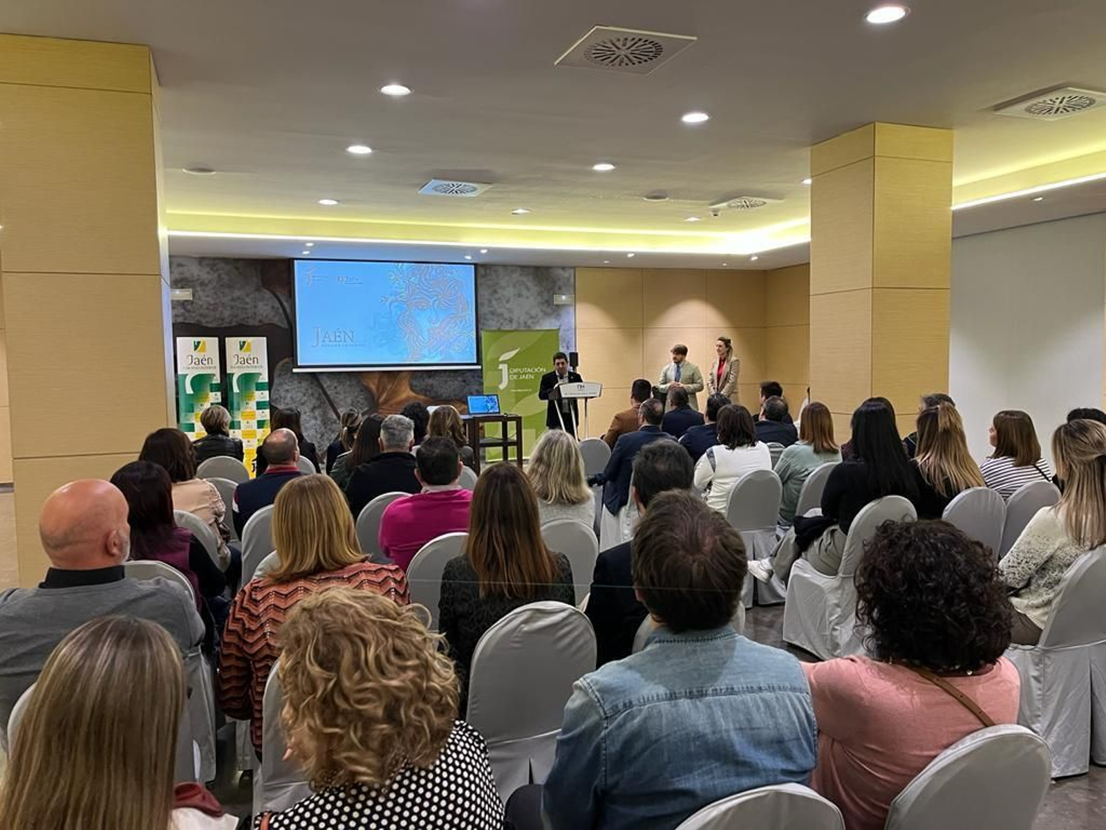 La oferta turística de Jaén se da a conocer en Álava.