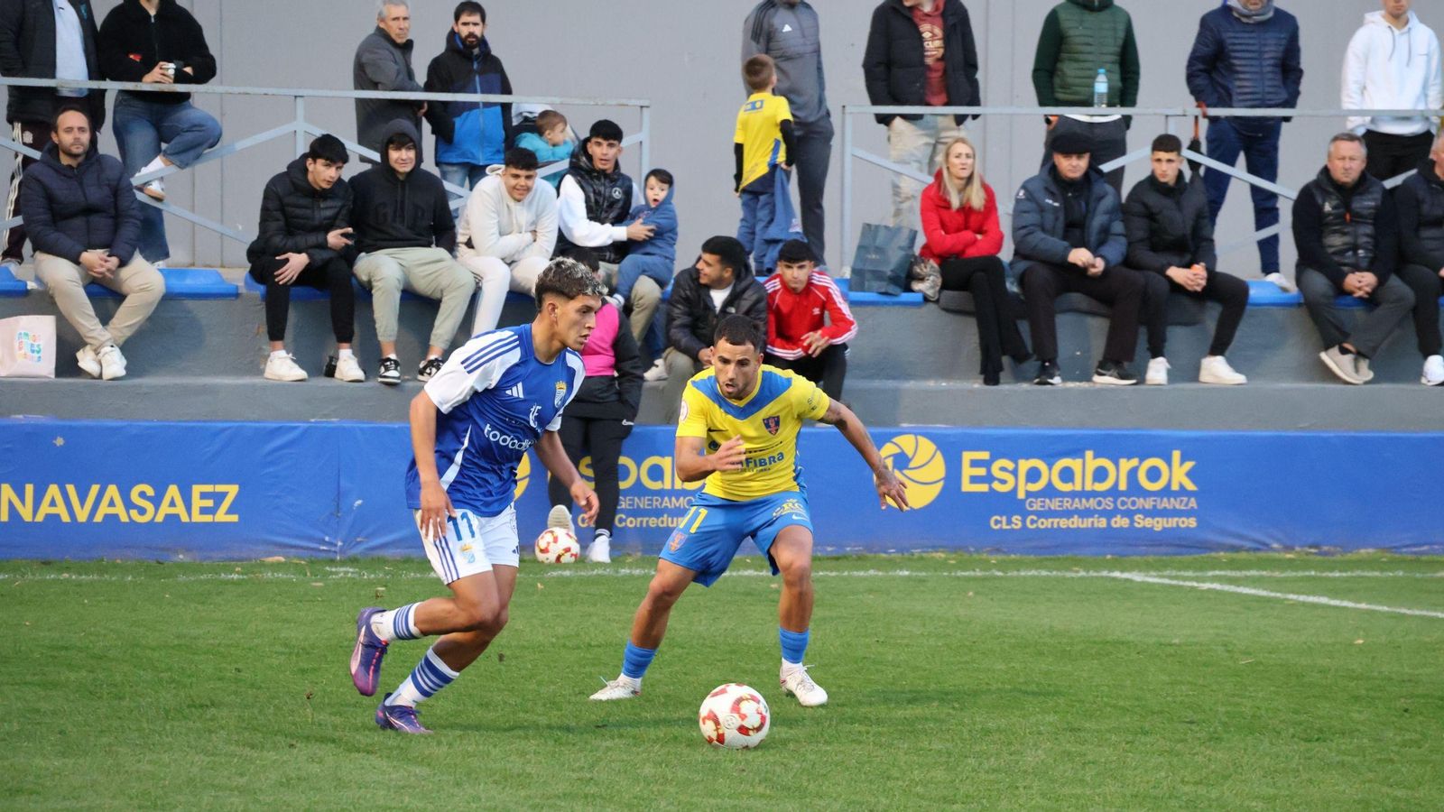 Taufek intenta marcharse de Loren.