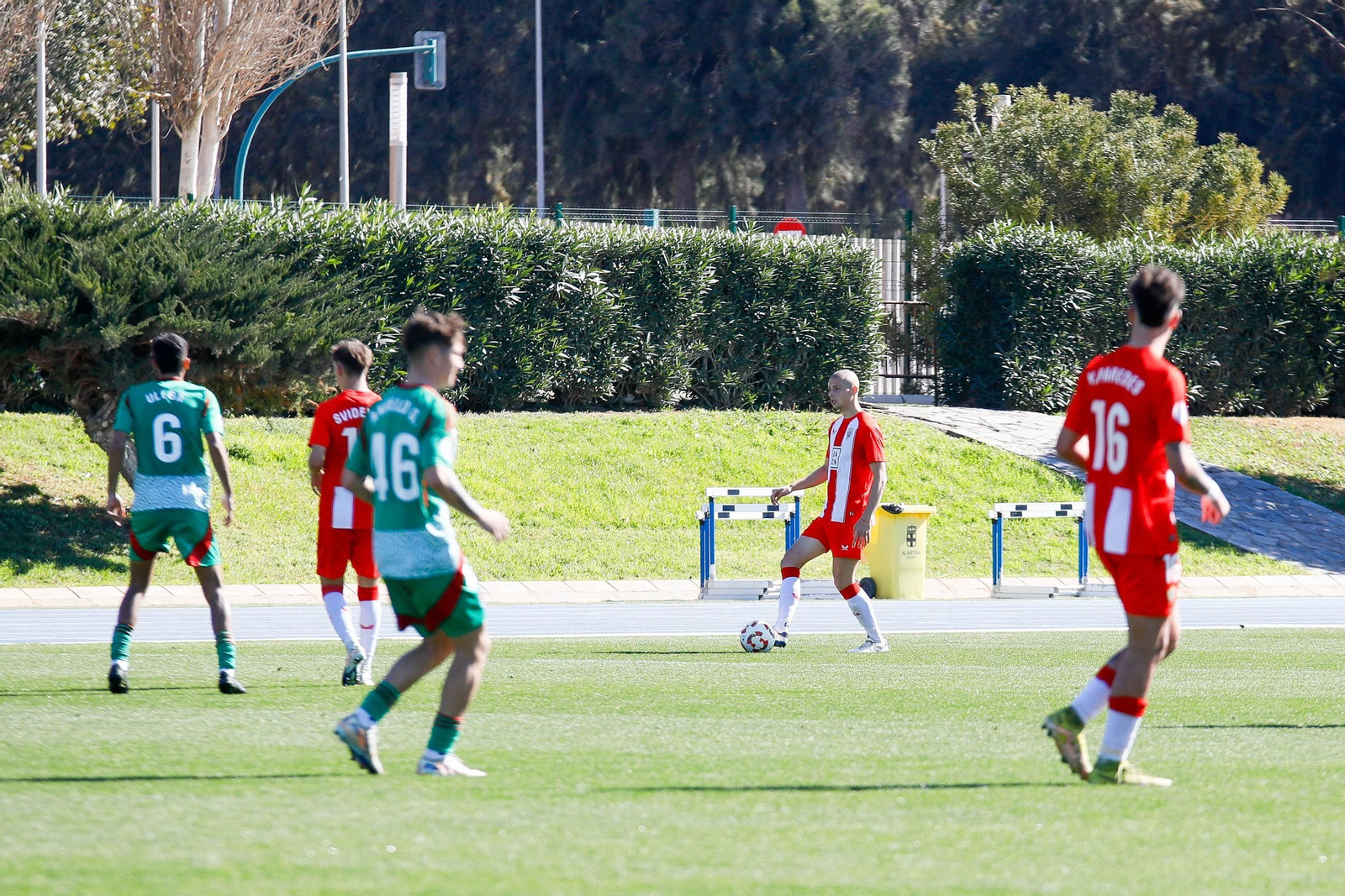Las imágenes de Segunda RFEF entre Almeria B y recreativo de Granada