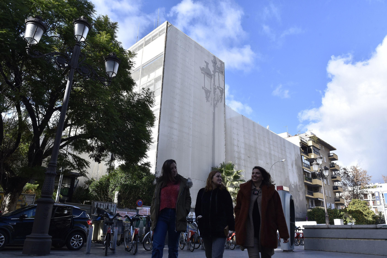 Fachada exterior de la antigua comisaría de la Gavidia.