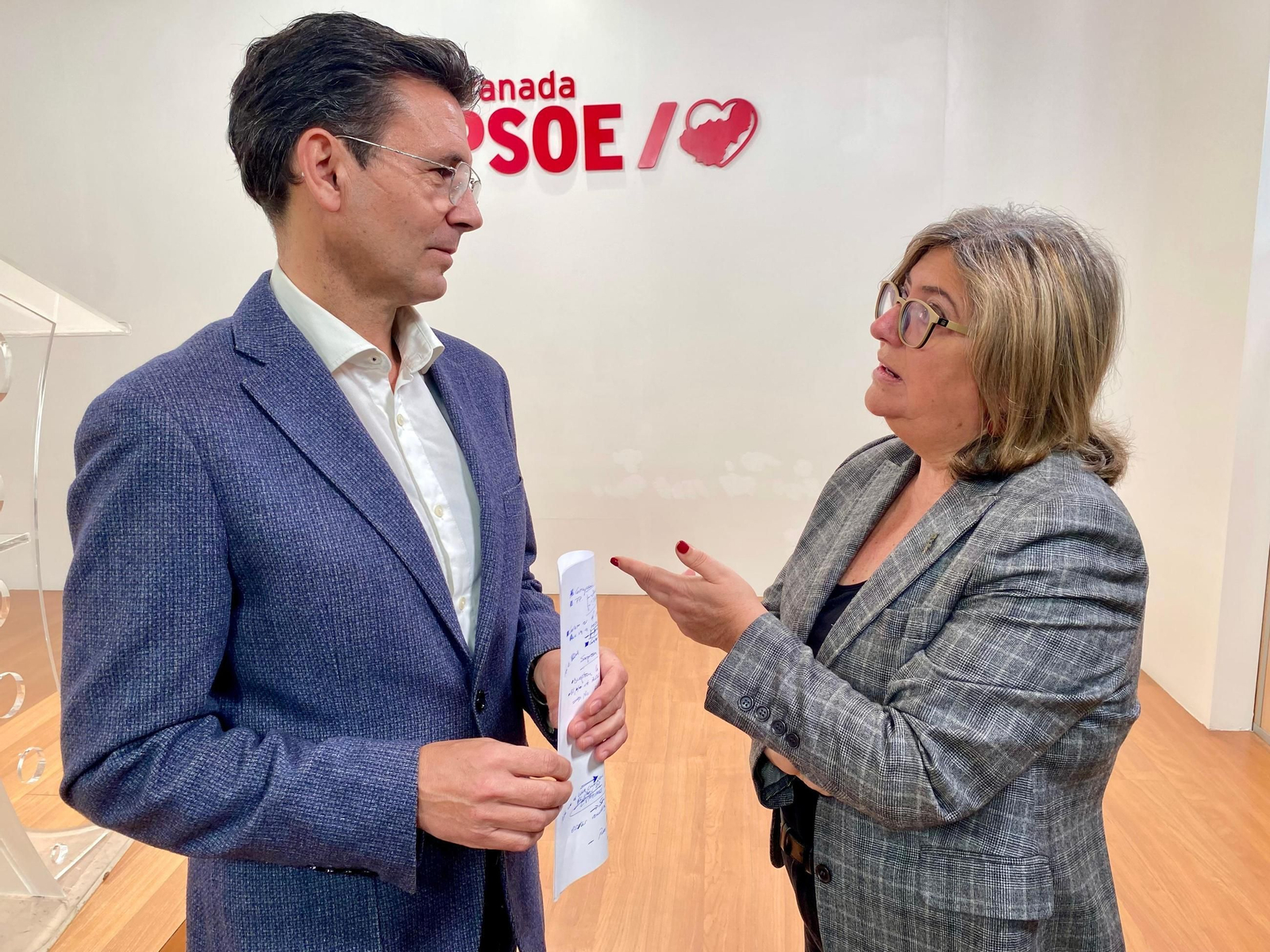 Los políticos del PSOE Paco Cuenca y Ana Muñoz