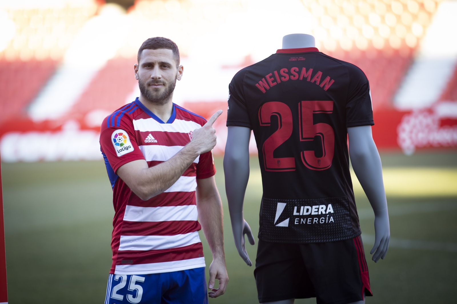 Las mejores imágenes de la presentación de Shon Weissman