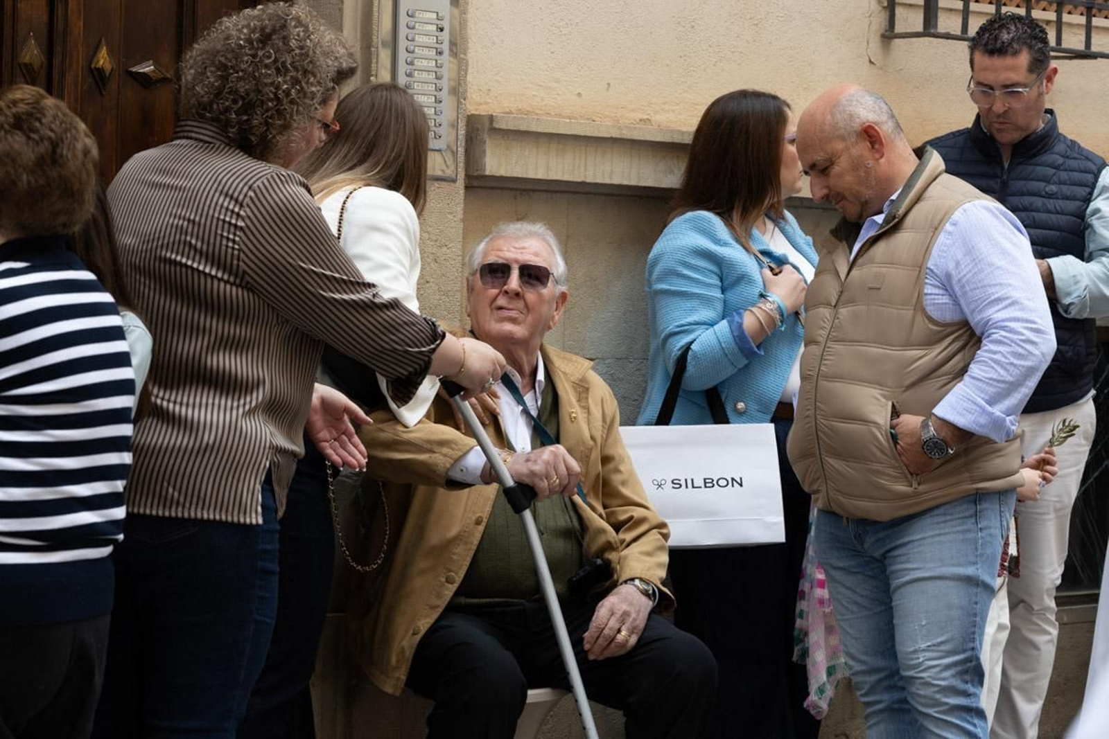 Los jiennenses se echan a la calle para presenciar la primera de las procesiones de la jornada: la Borriquilla (II)