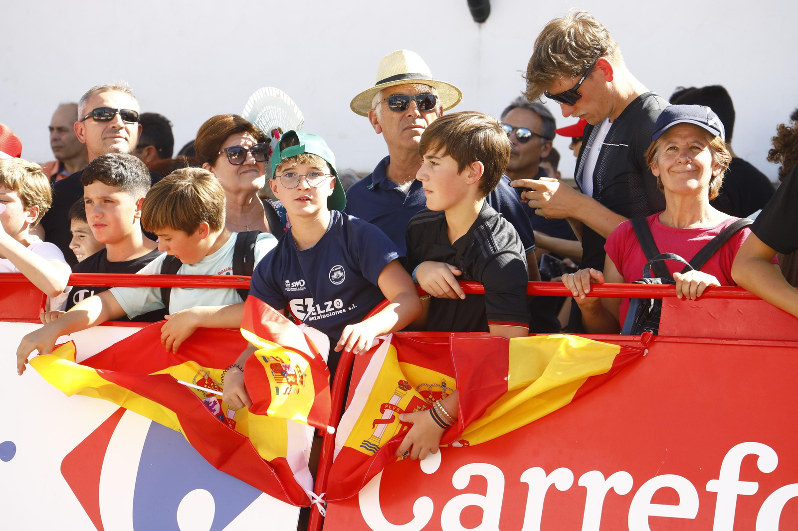 El ambiente en Montilla tras la llegada de La Vuelta, en imágenes
