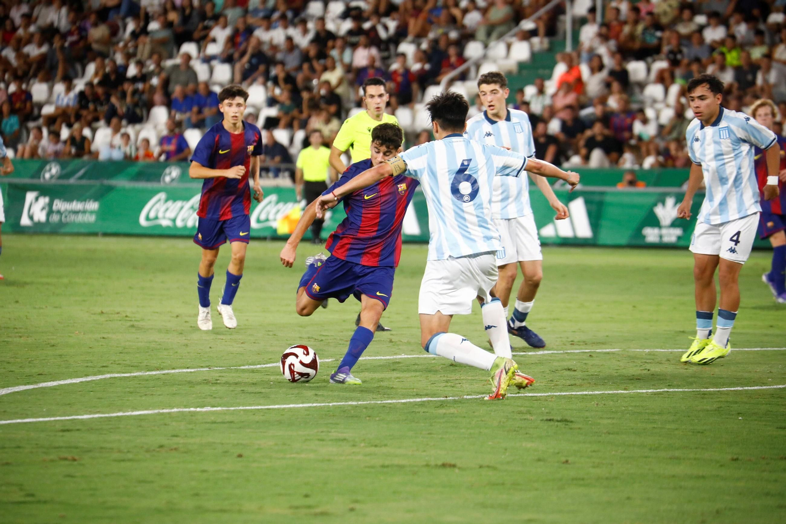 Las mejores fotos del Barcelona - Racing Club de la final del Mundial de Clubes juvenil en El Arcángel