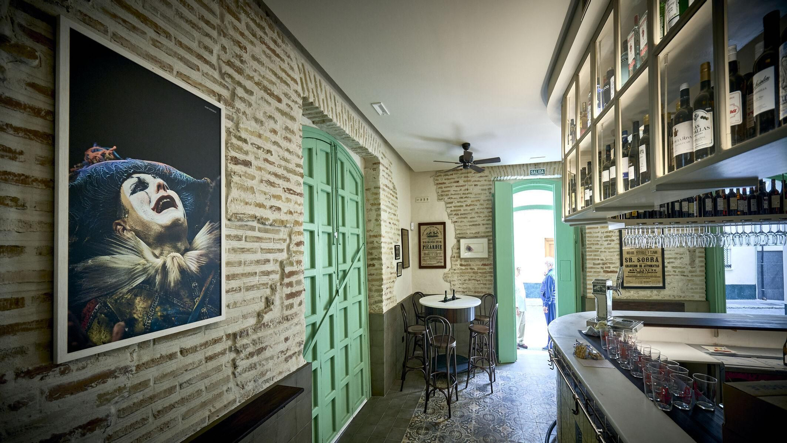 Las imágenes del Bar Las Banderas, que reabre en la Viña