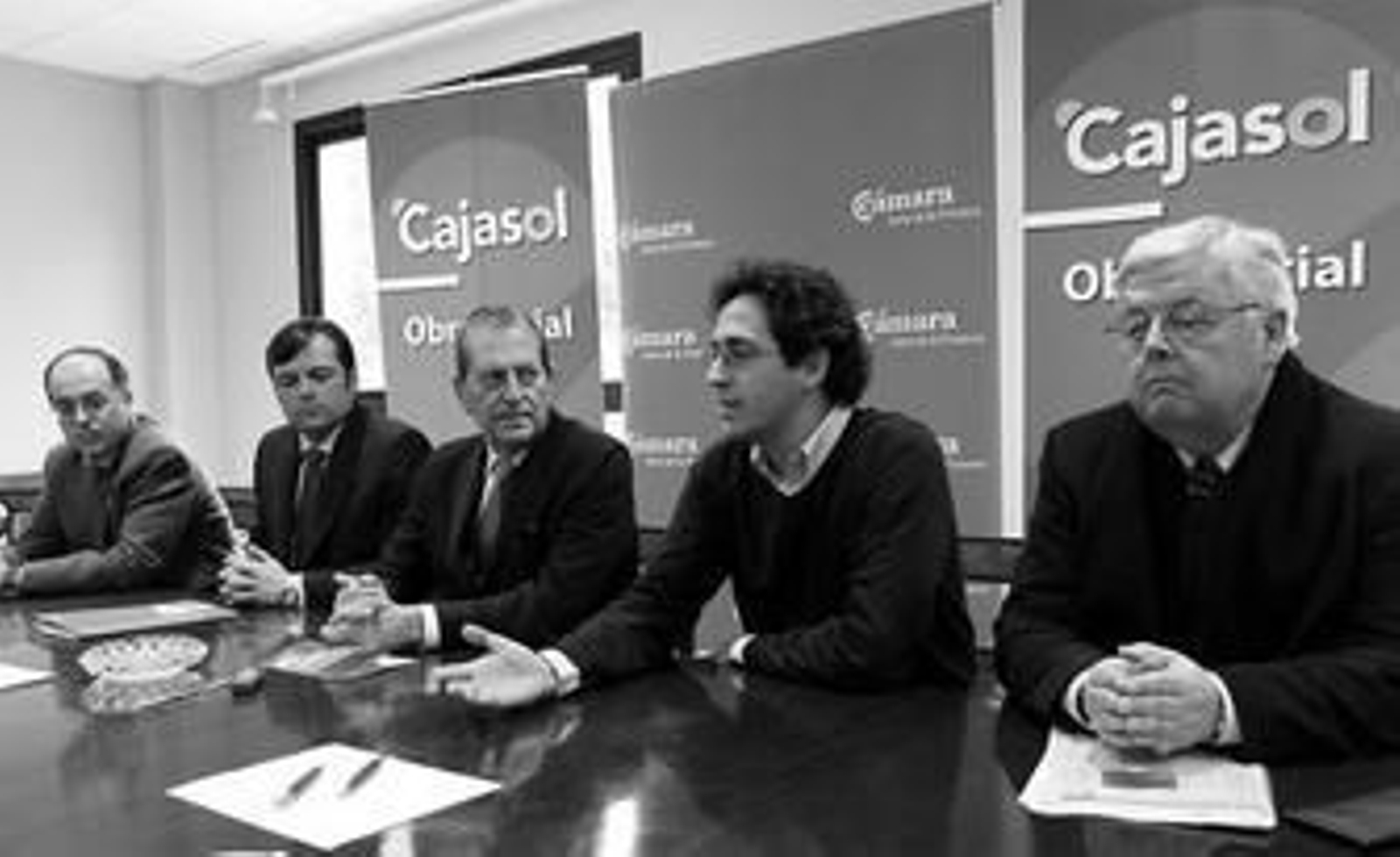 Responsables del curso ayer durante la presentación de esta actividad. Responsables del curso ayer durante la presentación de esta actividad.