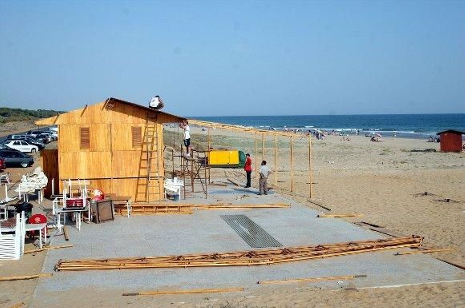 Miles de chiringuitos y viviendas se salvarán de la demolición con la nueva Ley de Costas