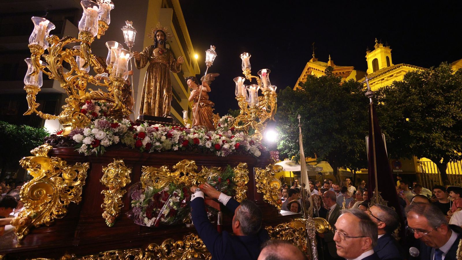 El Corazón de Jesús entrando en la Cuesta del Rosario