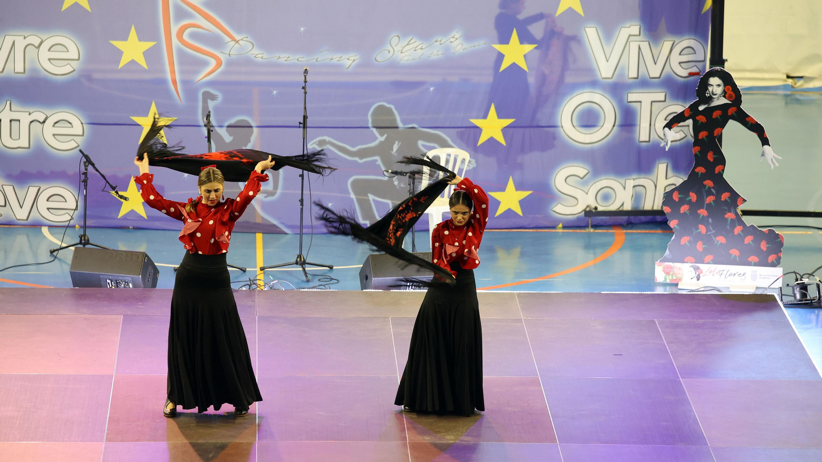 Concurso de baile ‘Dancing Stars’ en el Palacio de Deportes de Chapín en Jerez