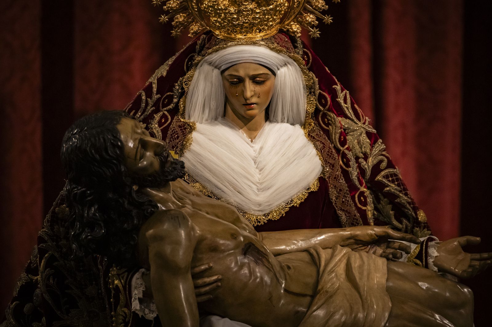 La Virgen de las Angustias recibe la Medalla de Oro de Jerez